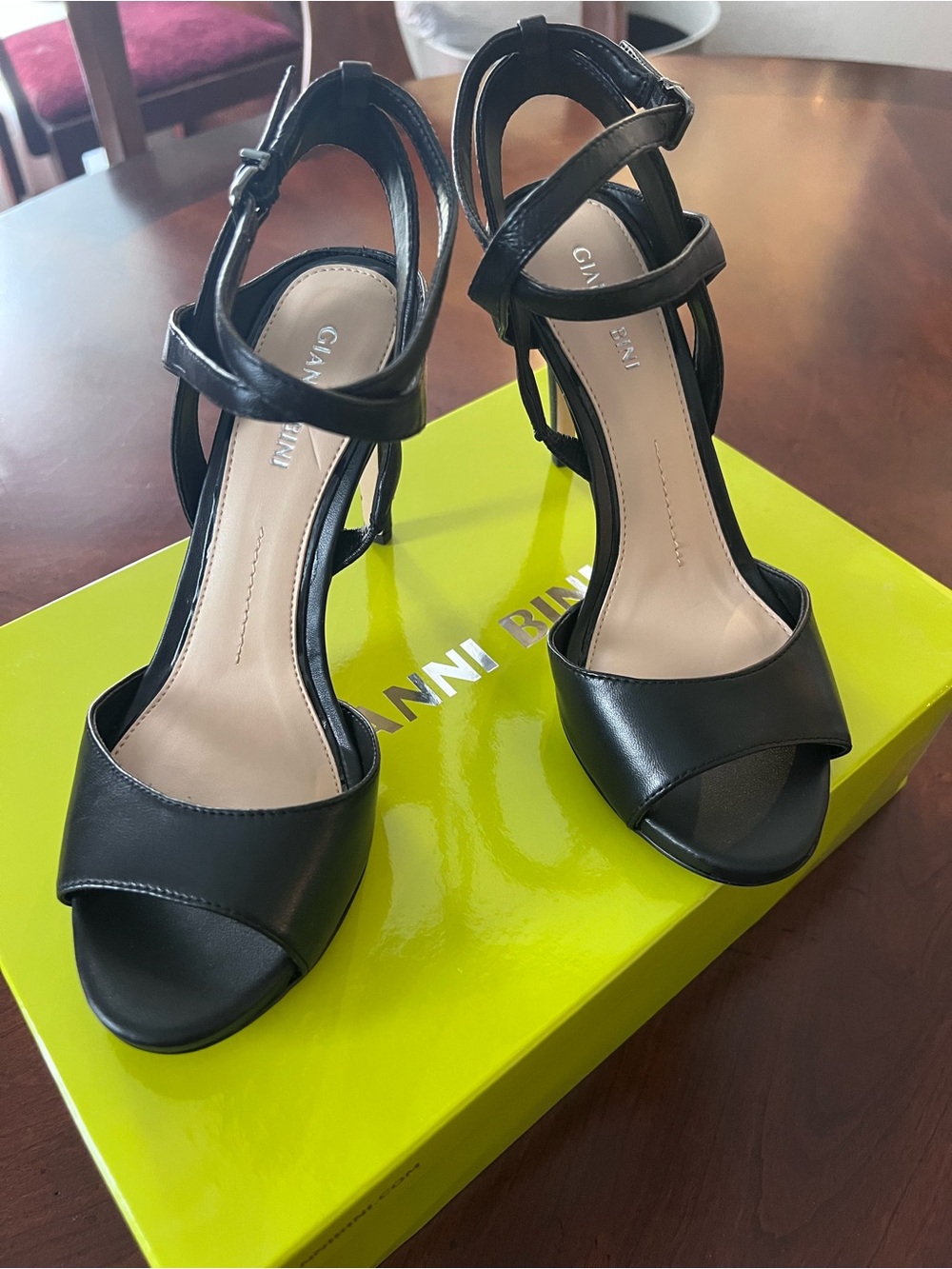 NIB Gianni Bini Black Open-Toe Strappy High Heels